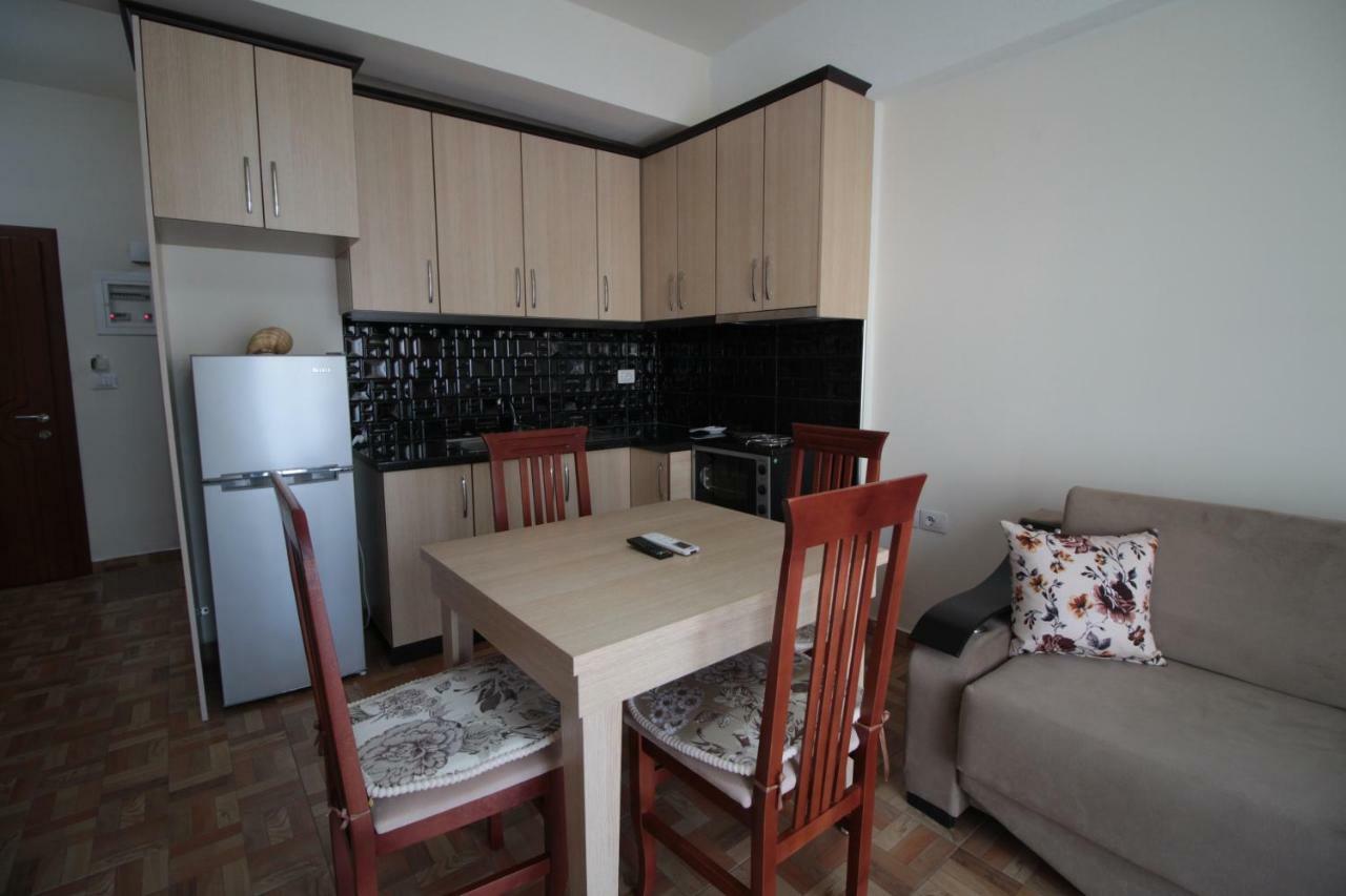 Doka Center Apartments Саранда Экстерьер фото